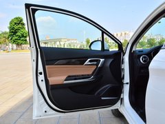 2018款 1.5L CVT尊贵版