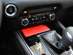 2019款 2.5L 四驅(qū)旗艦型