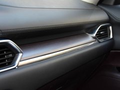 2019款 2.5L 四驅(qū)旗艦型