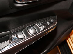 2018款 2.5L 自动四驱旗舰版
