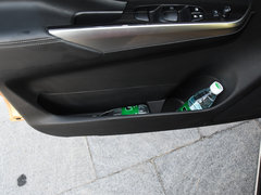 2018款 2.5L 自动四驱旗舰版