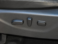 2018款 2.5L 自动四驱旗舰版