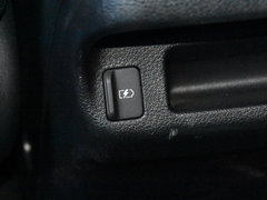 2018款 2.5L 自动四驱旗舰版