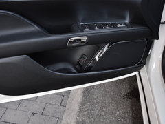 2018款 2.0T 两驱尊享版