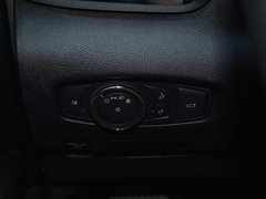 2018款 2.0T 两驱尊享版