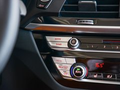 2018款 xDrive30i 尊享型 M运动套装