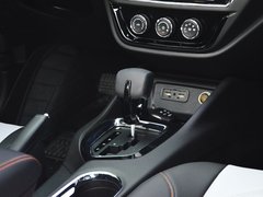 2018款 1.5T 户外版 CVT尊贵型