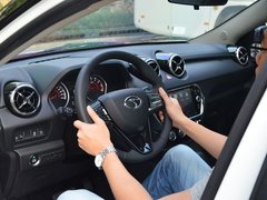 2018款 1.5T 户外版 CVT尊贵型