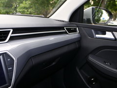 2018款 1.5L 手动智联尊贵型