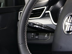 2018款 1.5L 手动智联尊贵型