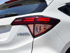 2017款 1.8L CVT两驱豪华型