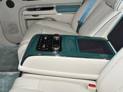 2023款 4.0T V8