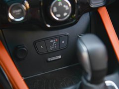 2018款 350THP 自动互联网逸臻版