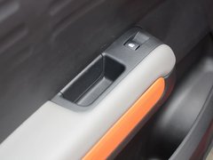 2018款 350THP 自动互联网逸臻版
