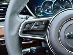 2018款 2.0T 自动旗舰智联型 6座
