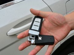 2018款 2.0T 自动旗舰智联型 6座