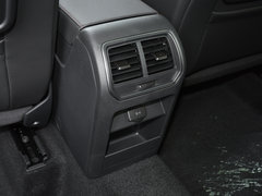 2018款 230TSI 自动进取型