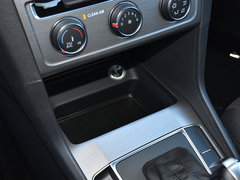 2018款 1.6L 自动舒适型