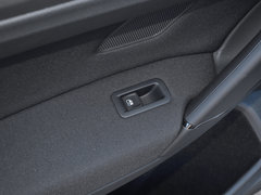 2018款 1.6L 自动舒适型