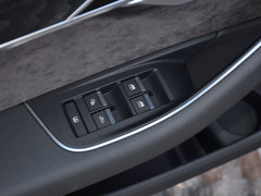 2018款 A8L 55 TFSI quattro投放版精英型
