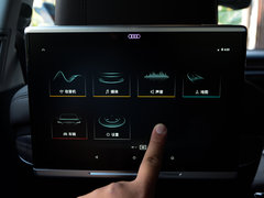 2018款 A8L 55 TFSI quattro尊贵型