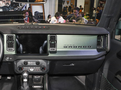 2024款 2.3T 荒地