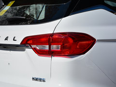 2018款 1.5T 手动两驱精英型