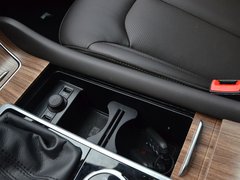 2018款 30T 智联网两驱至尊版