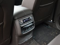 2018款 30T 智联网两驱至尊版