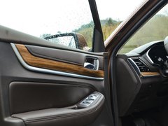 2018款 30T 智联网两驱至尊版