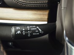 2018款 30T 智联网两驱至尊版
