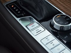 2018款 30T 智联网两驱至尊版
