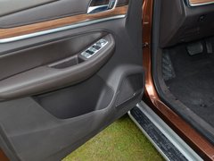 2018款 30T 智联网两驱至尊版