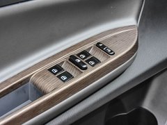 2018款  尊贵型双色版