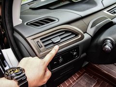 2018款  尊贵型双色版