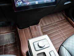 2018款  尊贵型双色版