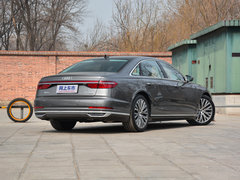 2018款 A8L 55 TFSI quattro豪华型