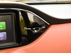 2018款  2.5T柴油四驱豪华型ZD25T5