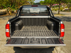 2018款  2.5T柴油四驱豪华型ZD25T5