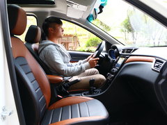 2018款 1.5T 手动旗舰型