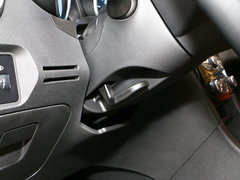 2018款 1.5T 手动旗舰型