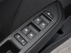 2019款 320 手动欣悦版