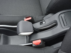 2018款 1.6L 自动互联版