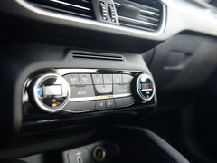 2019款 三厢 EcoBoost 180 自动锋潮型