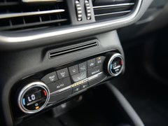 2019款 三厢 EcoBoost 180 自动锋潮型