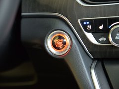 2018款 260TURBO 旗舰版