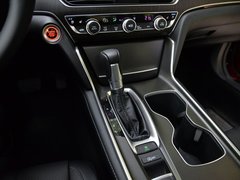 2018款 260TURBO 旗舰版