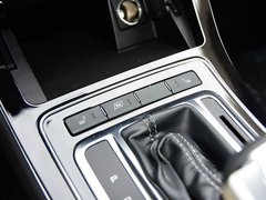 2019款 TD220 自动豪华型