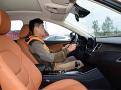 2019款 TD220 自动豪华型