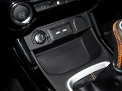 2018款 1.6L 手动智尊版